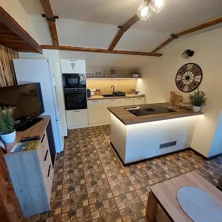 U Gazdu Apartamento